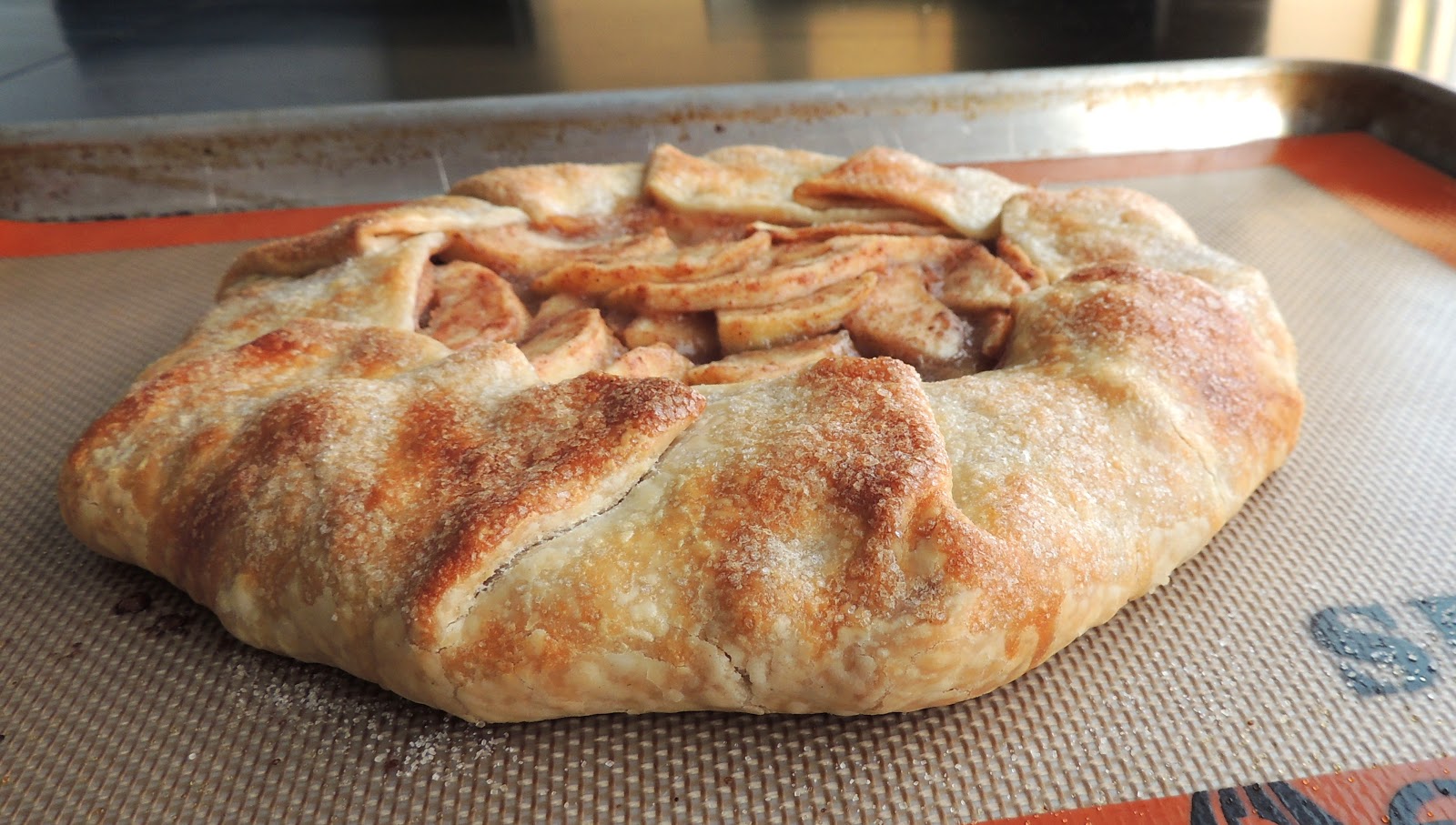 The Bake-Off Flunkie: Rustic Apple Crostata