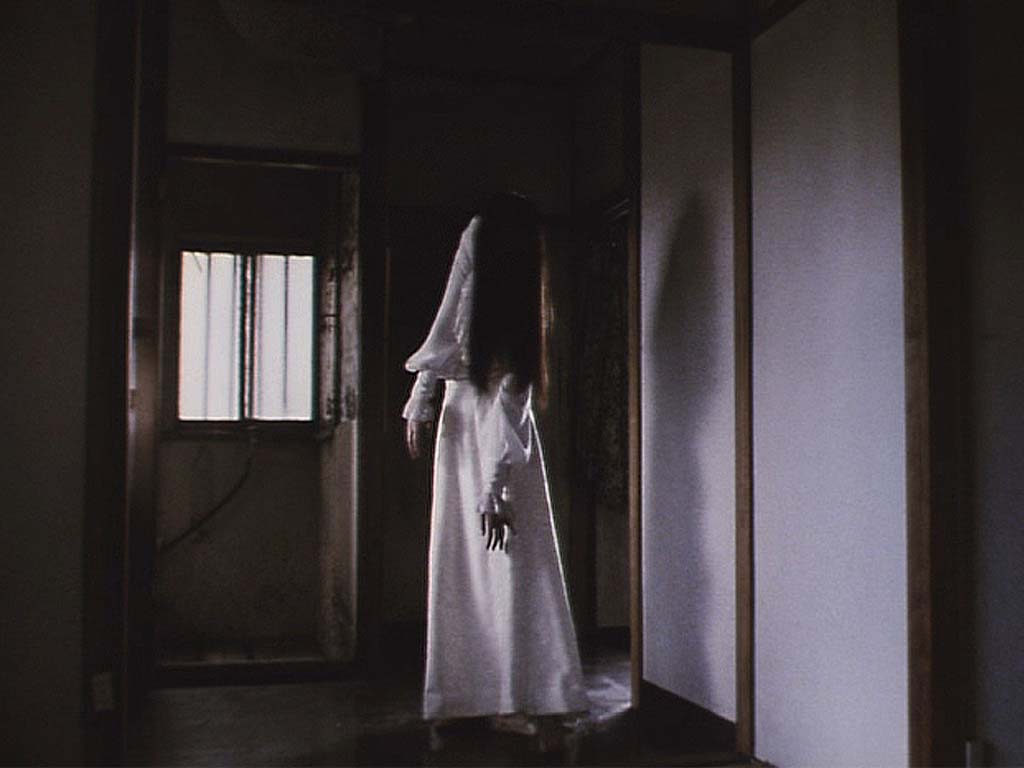 FIANZONER: Kisah Nyata Sadako (Hantu Jepang)