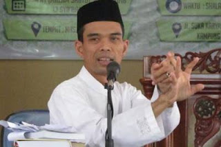 Profil Biografi Ustadz Abdul Somad Lc MA Lengkap Beserta Biodatanya