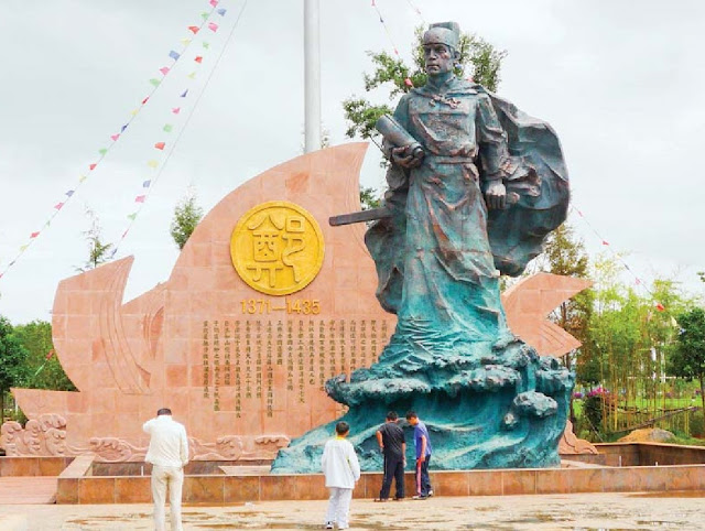 Статуя Чжэн Хэ, Куньмин, провинция Юньнань, Китай