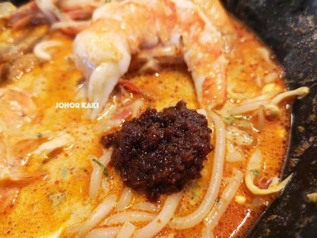 Nyonya Laksa