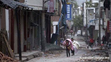 Terremoto en Sichuan, China 2013