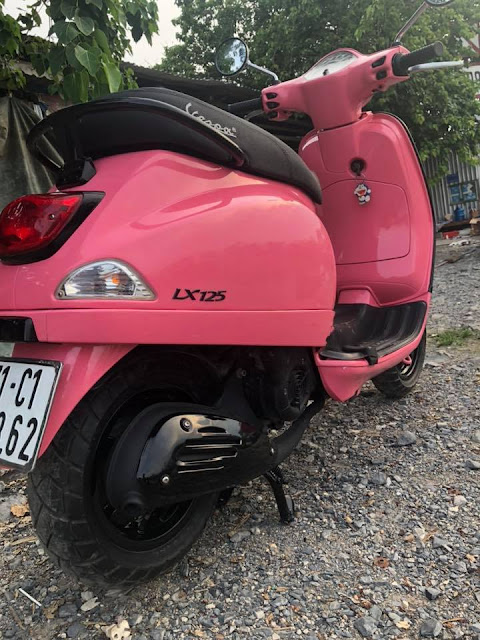 Mẫu sơn xe Vespa LX máy hồng dạ quang cực đẹp