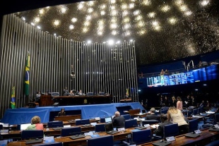 SEGURANÇA: Senado aprova projeto para instalação de bloqueadores de sinais de celulares em presídios