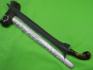 keris bugis pamor sodo sak ler ujung gunung junjung drajad junjung rejeki berkhodam ampuh sakti tangguh bugis luar jawa singosari deak koripan