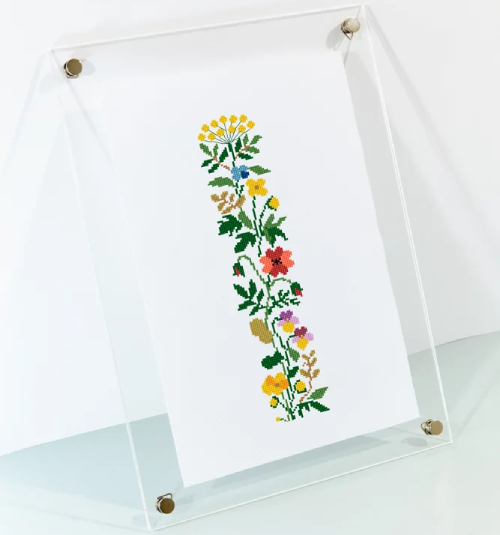 English Country Garden - Free Cross Stitch Pattern