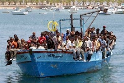 Lampedusa: boatload of refugees #4