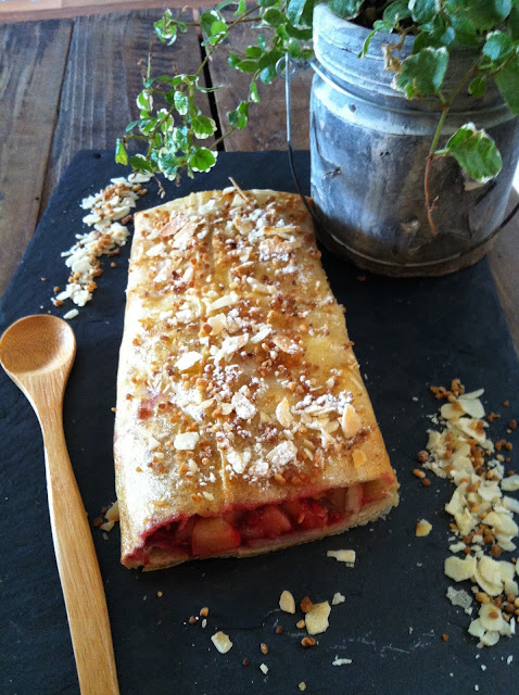 alt="strudel pommes-poires-framboises"