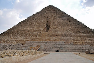 Menkaure pyramid