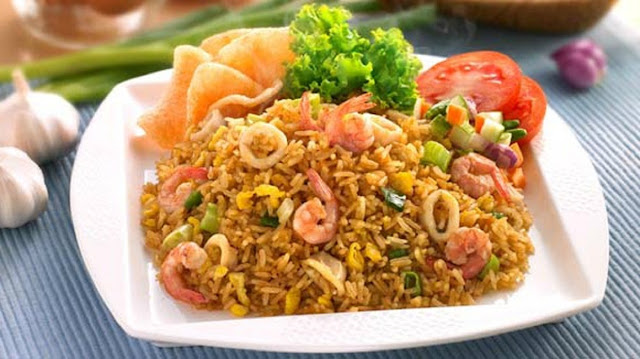 Resep Nasi Goreng Ayam Rumahan Yang Enak