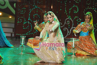 Sanjeeda Sheikh dancing