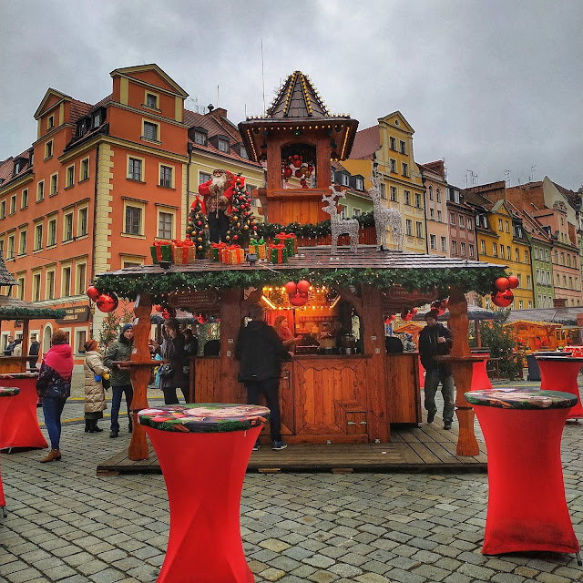 Rynek we Wrocławiu w grudniu, jak wygląda Jarmark