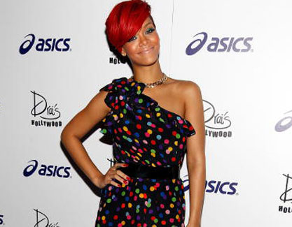 pictures of rihanna with long red hair. rihanna long red hair