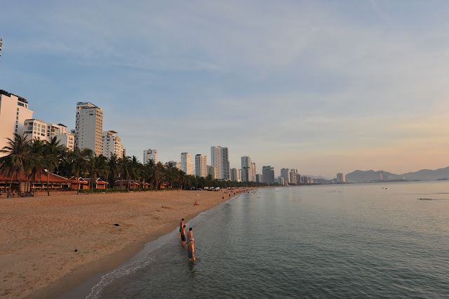 Bình minh trên biển Nha Trang