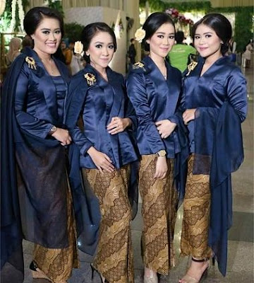 Desain Kebaya warna biru tua Modern Terbaru