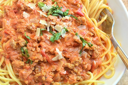 Spaghetti with Italian Sausage and Vodka Sauce