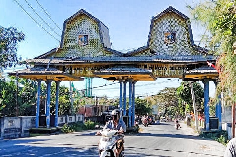 Saling lempar tanggung jawab soal kerusakan Gapura Kota Selong