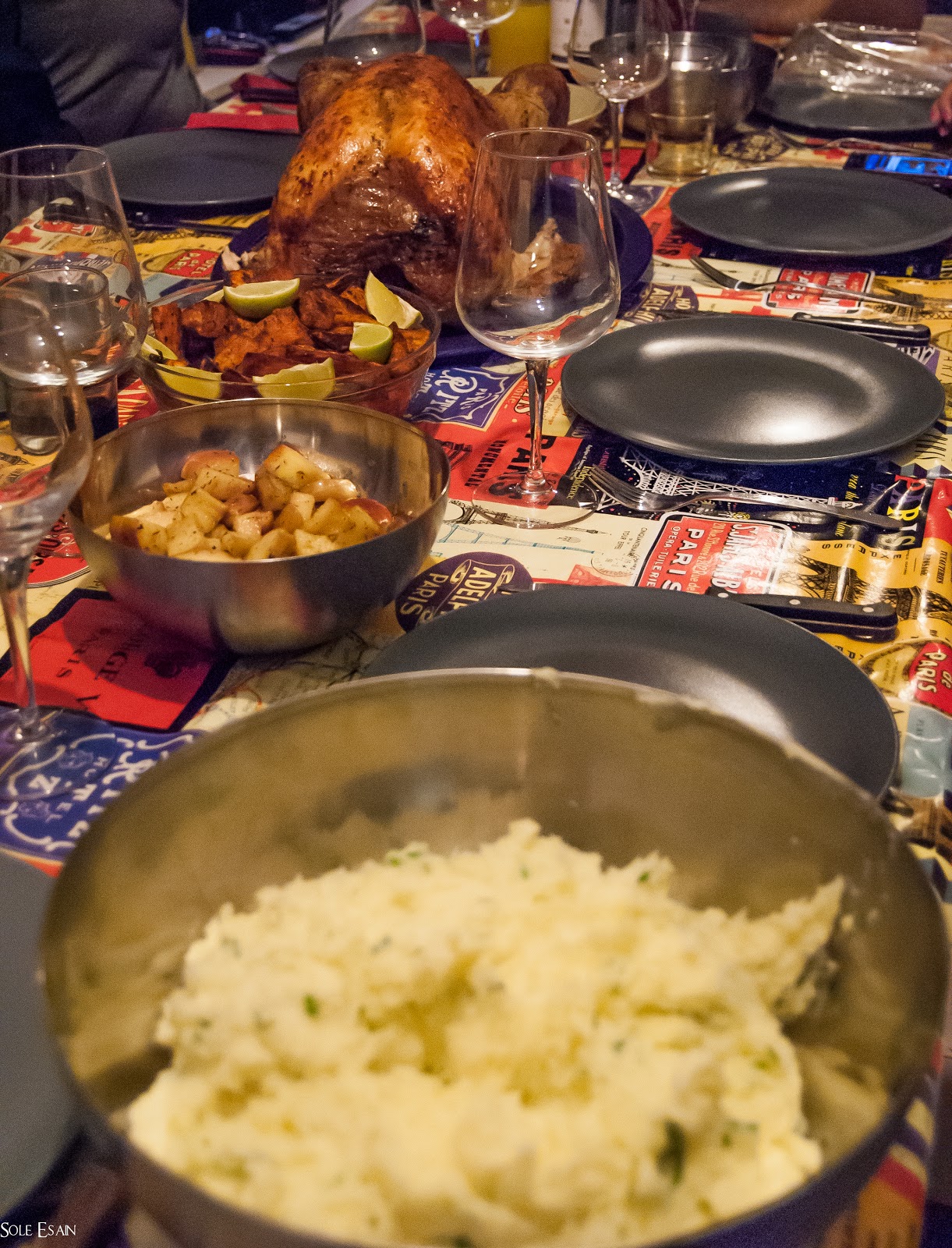 A COMER COSAS RICAS: CENA DE ACCION DE GRACIAS (THANKSGIVING)