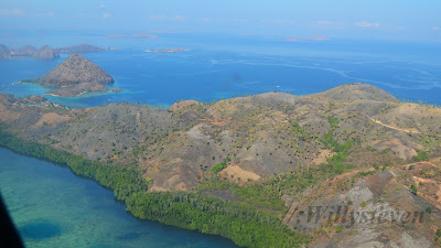  Nusa Tenggara Timur yaitu Provinsi di Indonesia yang tak pernah gagal dalam membuatku te Aerial Photography Part 11 : Komodo National Park