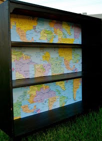 http://vermillionrules.blogspot.ca/2010/07/yard-sale-bookcase-dollar-store-maps.html?m=1