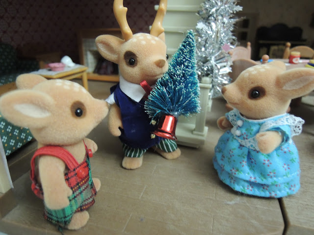 Sylvanian Families Christmas Tree Moss Reindeer Family