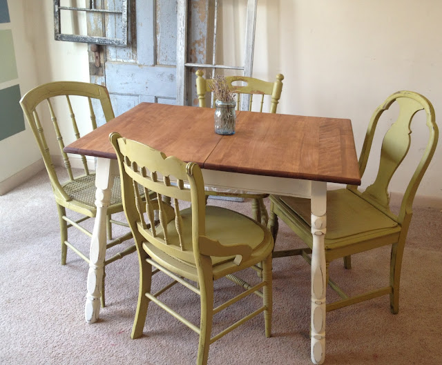 Small Kitchen Tables and Chairs