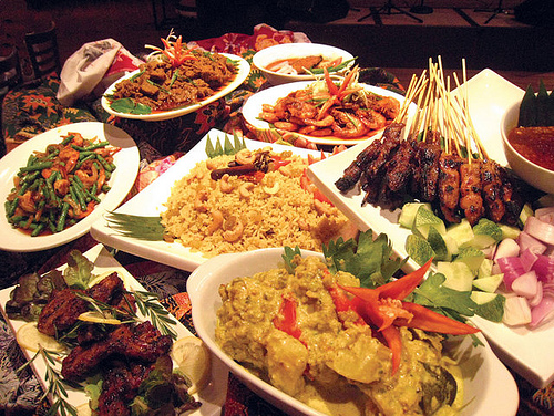 Tips Konsumsi Makanan Selama Bulan Puasa  Cirebon Radio 