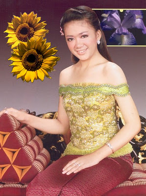 Cambodian Dresses: Cambodian Ladies Clothes Magazine 2013