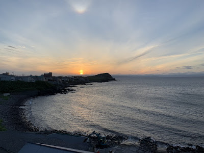 部屋から見える夕日