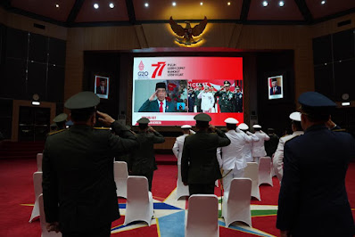 Mabes TNI Ikuti Upacara Penurunan Bendera Merah Putih Secara Virtual