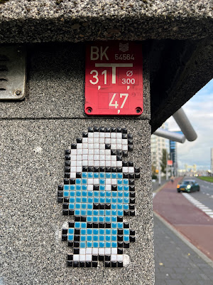 Aanwijsplaat en streetart, Rotterdam