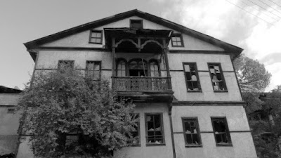 Yaşlı ve Hasta Konak