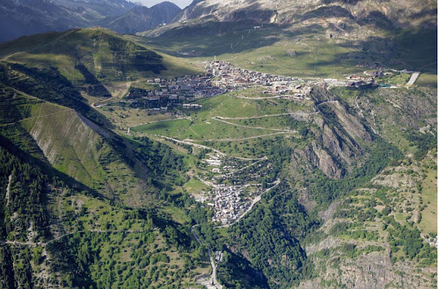 The top section of Alpe d'Huez.