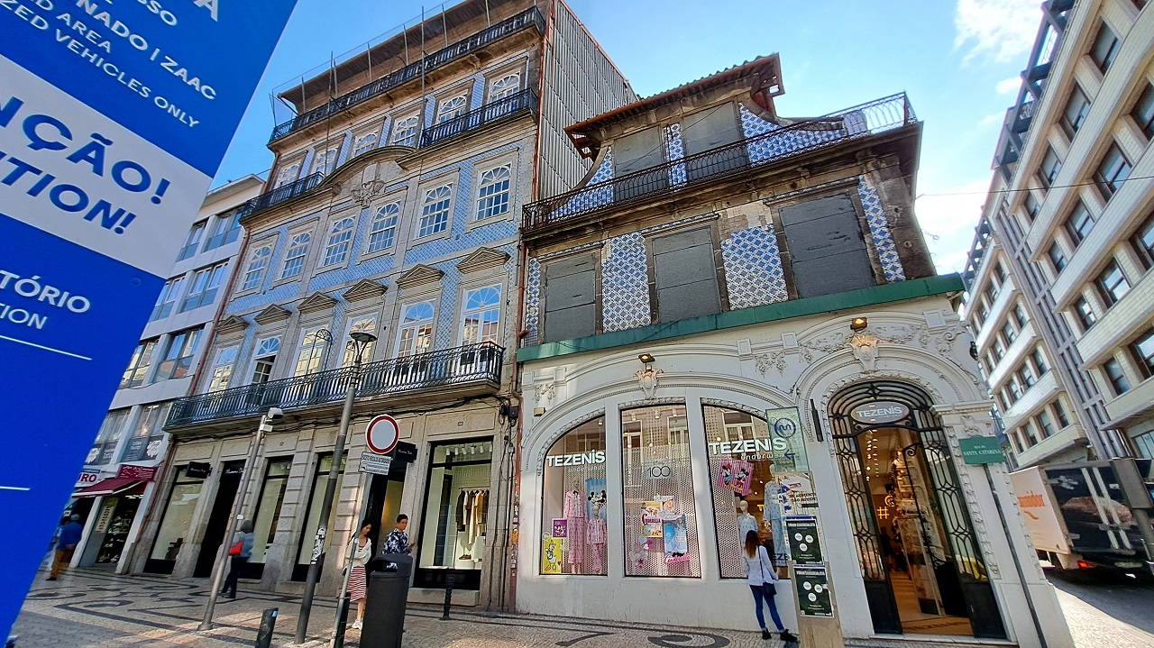 mestre-escola  Dicionário Infopédia da Língua Portuguesa