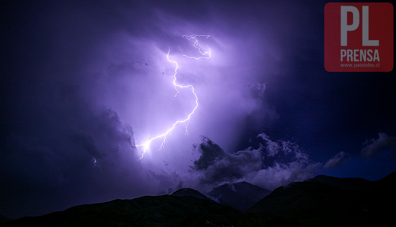 Alerta Meteorológica: Posibles Tormentas Eléctricas en Varias Regiones del Sur de Chile