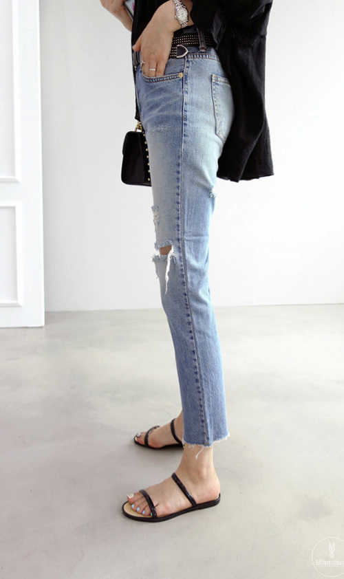  Denim Ripped Knee Jeans