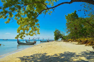 Gili Labak Beach Sumenep, Madura Islands Beauty Fascinates