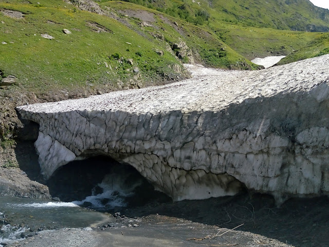 トゥシェティの氷河