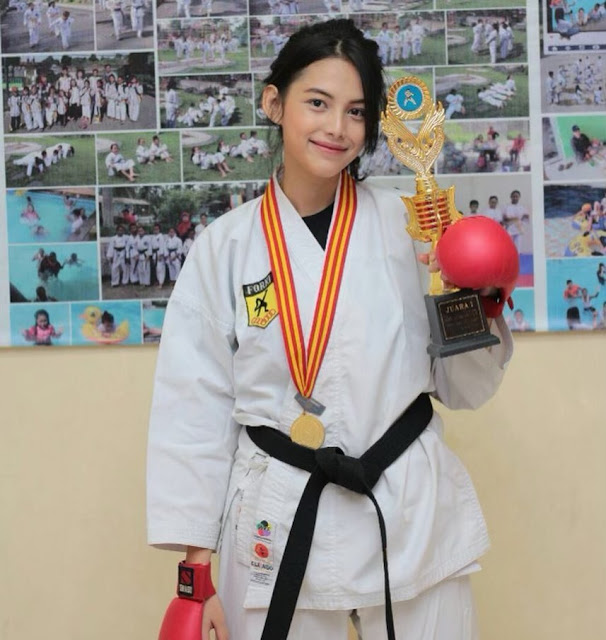 biodata lania fira, lania fira biodata, profil lania fira, lania fira profil, agama lania fira, lania fira agama, biografi lania fira, foto lania fira, lania fira jkt48, lania fira baju karate, lania fira beladiri,