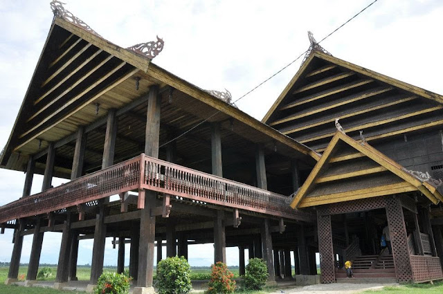 Rumah Saroja Sallasa Sulawesi