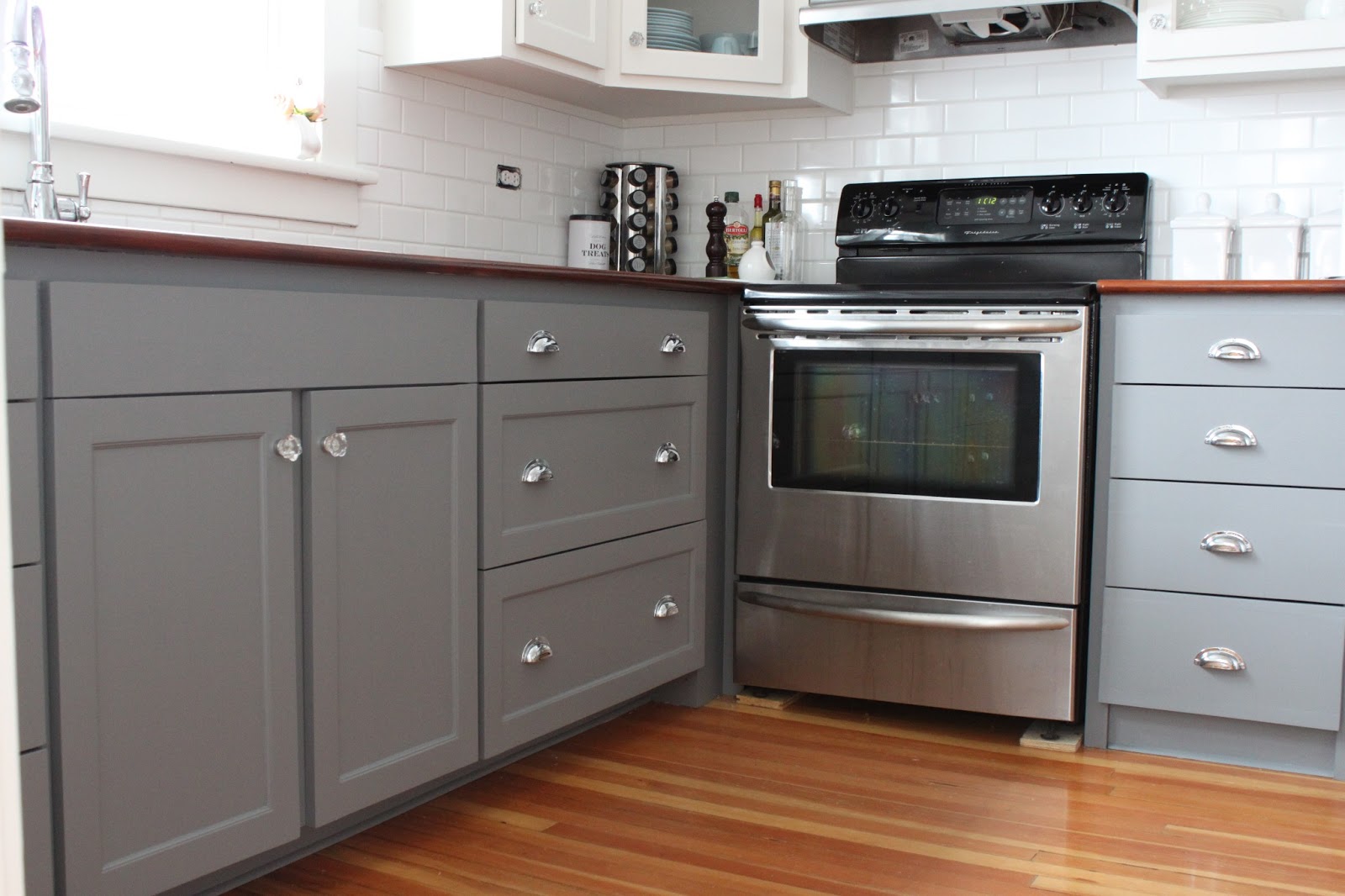 modern jane Two Tone Cabinets Reveal 