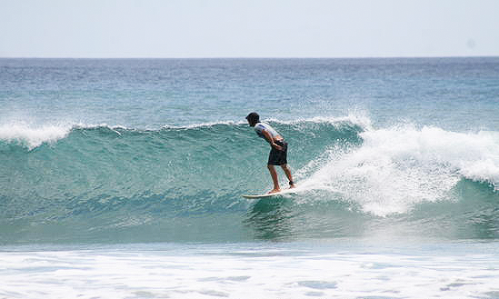 surfing tamarindo beach nicaragua