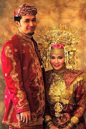 Warta Loka Minangkabau wedding traditions