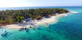 Wisata Pantai dan Bawah Air Gili Ketapang Probolinggo Jawa Timur