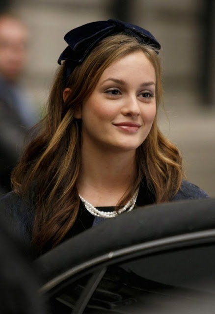 blair waldorf-royally pink-hair accessories trend 2019