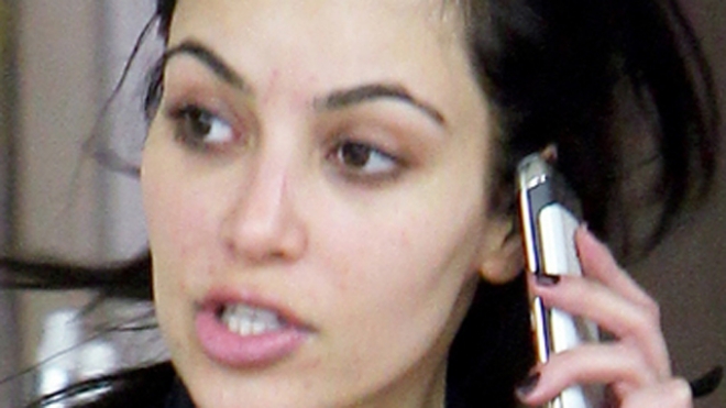 kourtney kardashian no makeup. None of them have on make-up.