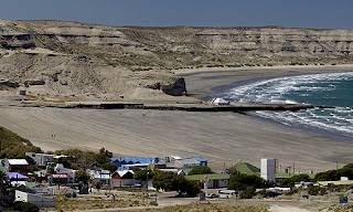 Foto de la zona de hoteles de Puerto Pirámides en Península Valdés incluyen Hospedajes Cabañas Alojamientos y hosterias