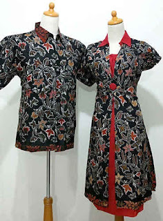 Foto Baju Batik Couple Ungu