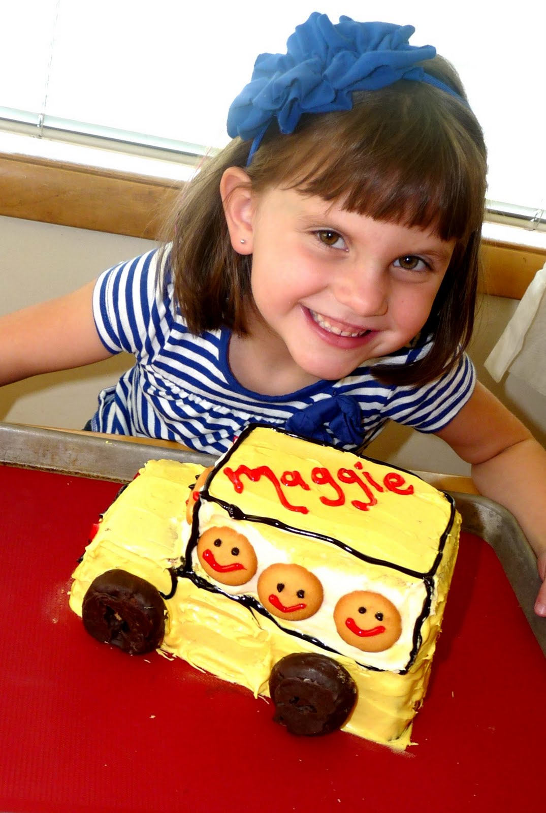 infamous School Bus Cake