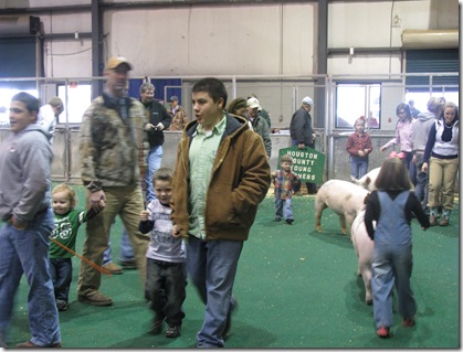 Pig Show with Hunter